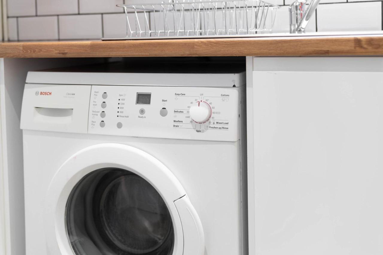 ברמינגהאם Two Bedroom Apartment - En Suites - Smart Tv'S - Wifi - Netflix - Bearwood מראה חיצוני תמונה