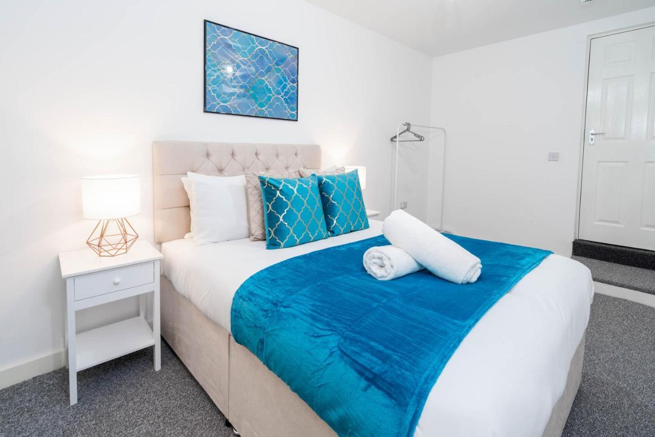 ברמינגהאם Two Bedroom Apartment - En Suites - Smart Tv'S - Wifi - Netflix - Bearwood מראה חיצוני תמונה