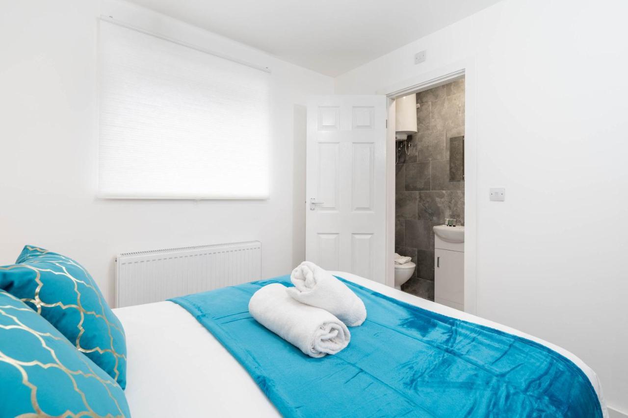 ברמינגהאם Two Bedroom Apartment - En Suites - Smart Tv'S - Wifi - Netflix - Bearwood מראה חיצוני תמונה