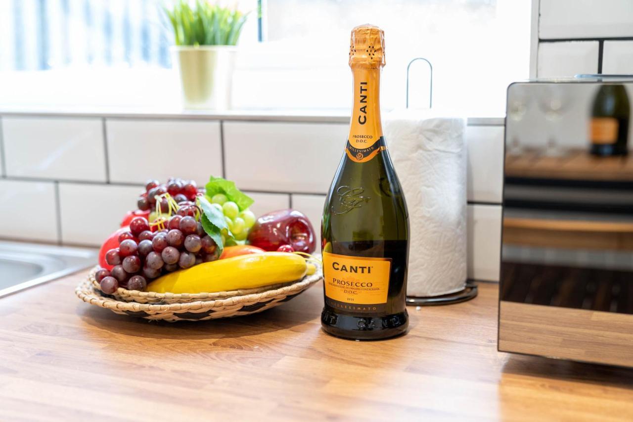 ברמינגהאם Two Bedroom Apartment - En Suites - Smart Tv'S - Wifi - Netflix - Bearwood מראה חיצוני תמונה
